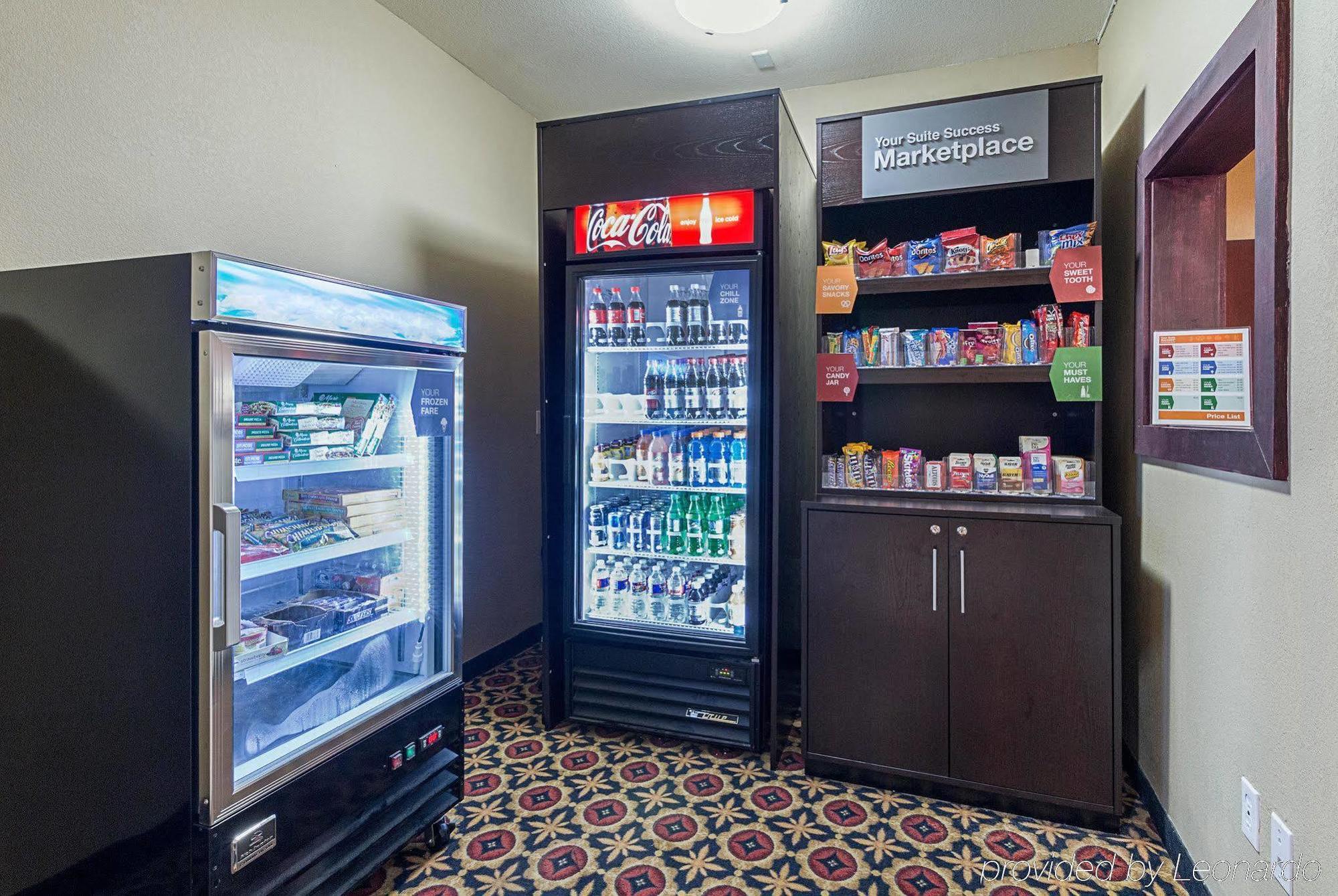 Comfort Suites Ennis Bagian luar foto