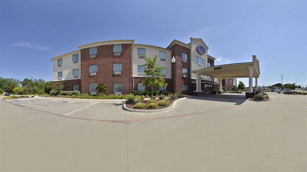 Comfort Suites Ennis Bagian luar foto